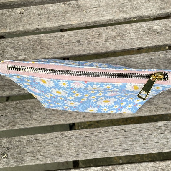 OCS Designs train case and cosmetic bag duo - Picture 13 of 16